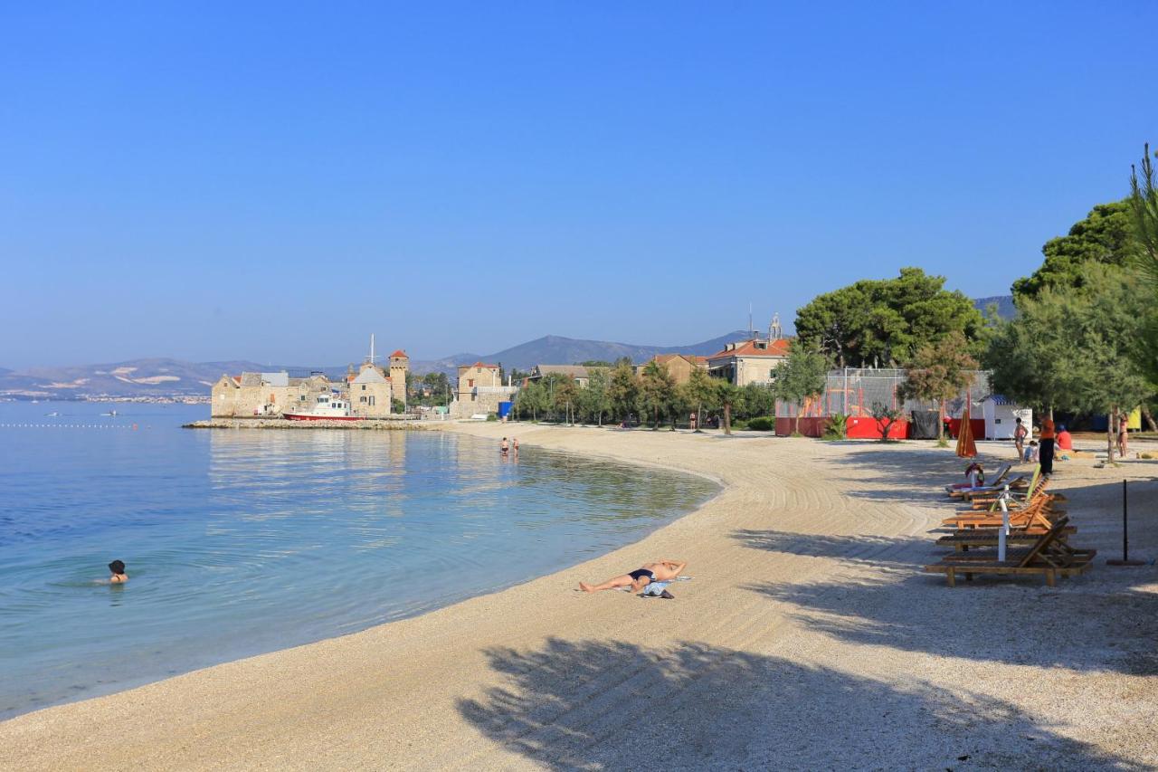 Apartments With A Parking Space Kastel Gomilica, Kastela - 21630 Exterior photo